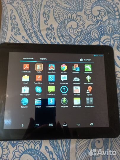 Планшет supra