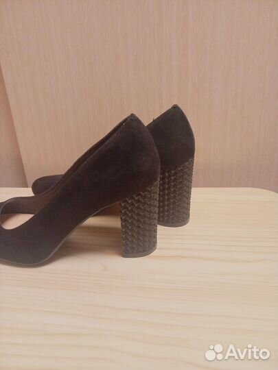 Туфли женские 40 размер замшевые