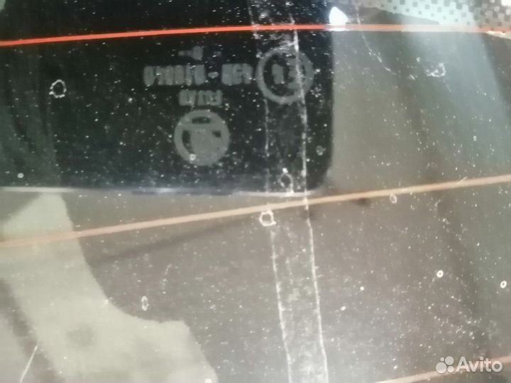 Стекло заднее заднее Skoda Rapid 2018