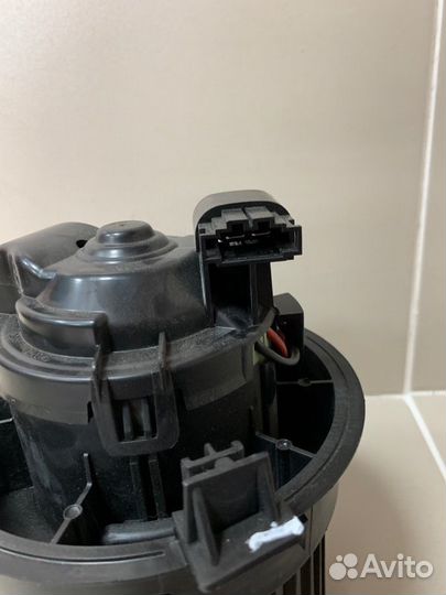 Мотор печки Renault Duster 2 (Hjd) 2 1.3 TCE (H5H)