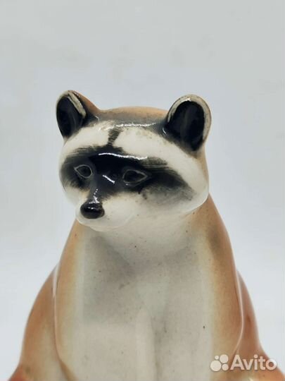 Статуэтка,Енот лфз