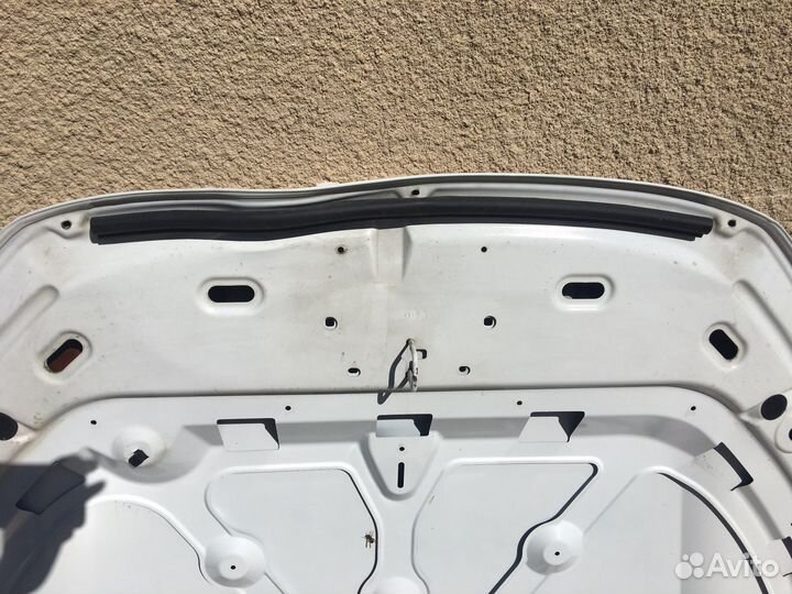 Капот LADA vesta