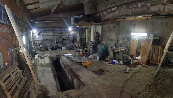 Гараж, > 30 м²