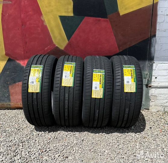 Westlake ZuperAce Z-007 215/55 R18