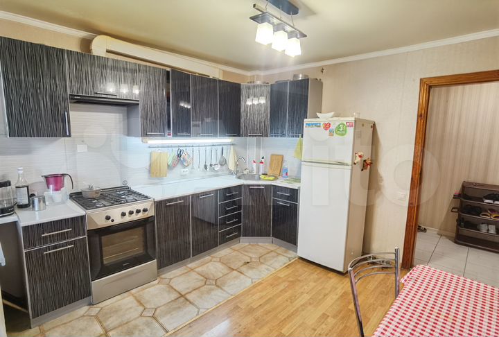 4-к. квартира, 118 м², 4/10 эт.