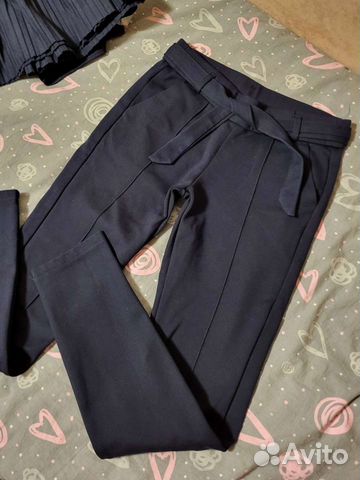 Школьные брюки для девочки 140 объявление продам