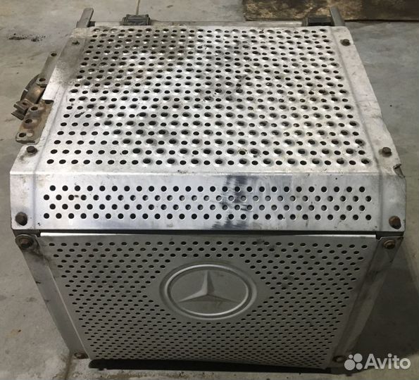 Глушитель мерседес актрос A0064900814