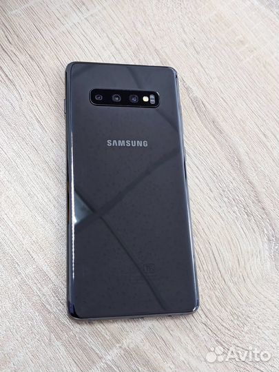 Samsung Galaxy S10+, 8/128 ГБ