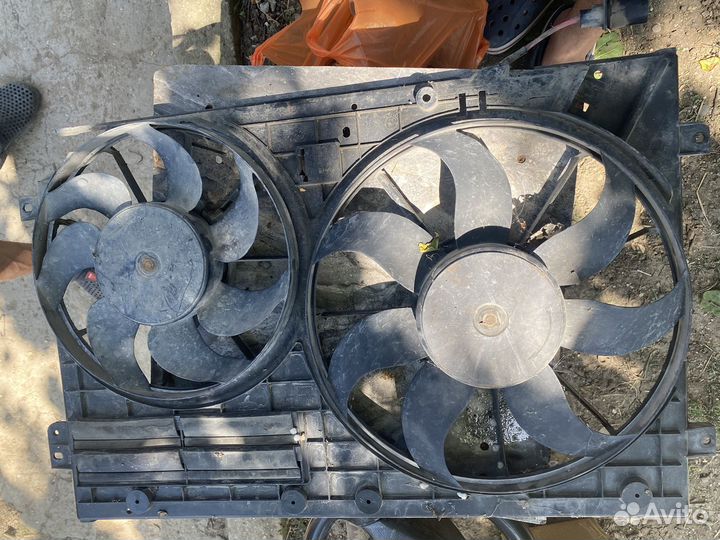 Вентилятор охлаждения радиатора на Passat B6