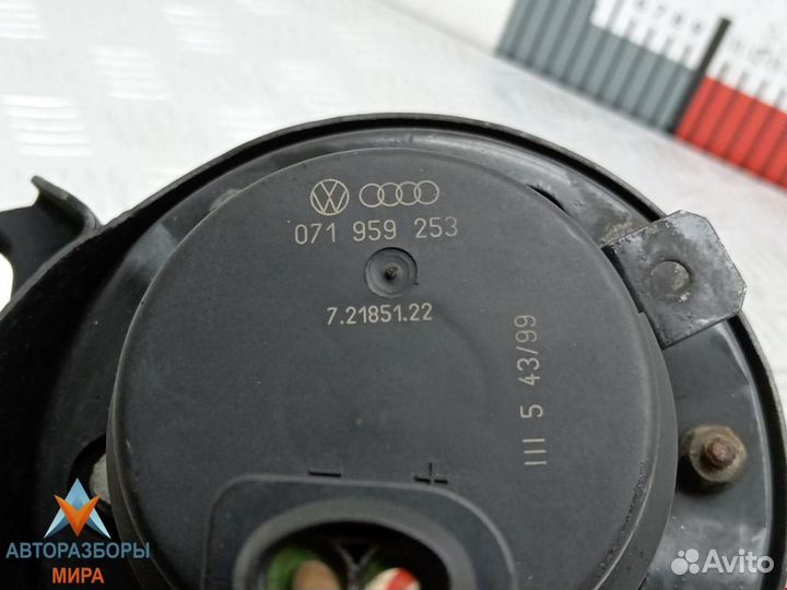 Насос продувки катализатора Volkswagen Bora 1999