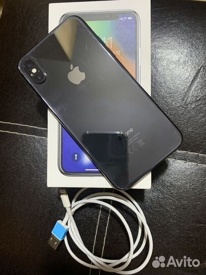 iPhone X, 64 ГБ