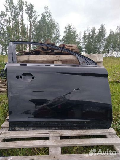 Дверь передняя правая Volvo xc60