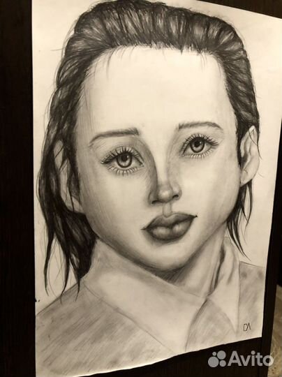 Портрет девочки графика
