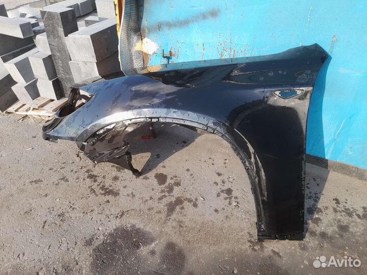 Крыло переднее левое правое х5 х6 е70 е71 дорест