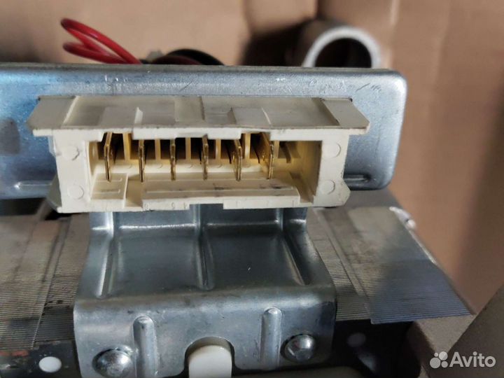 Двигатель 41025049 на стиральную машину Candy