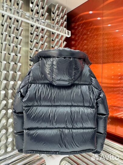 Пуховик Moncler