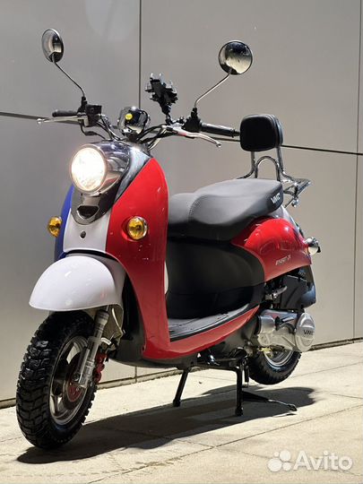 Скутер Vento Retro 50/150