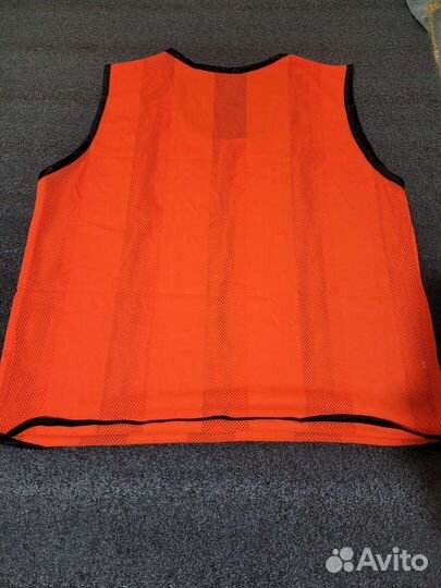 Манишки футбольные