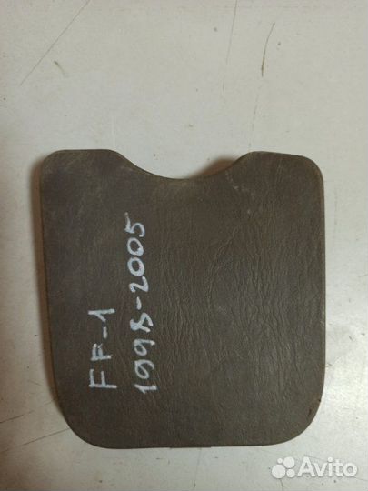 Крышка блока предохранителей Ford Focus 1