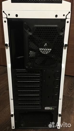Корпус Corsair Carbide 500R White