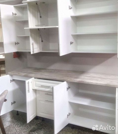 Кухня белая новая 2 м в наличии и под заказ