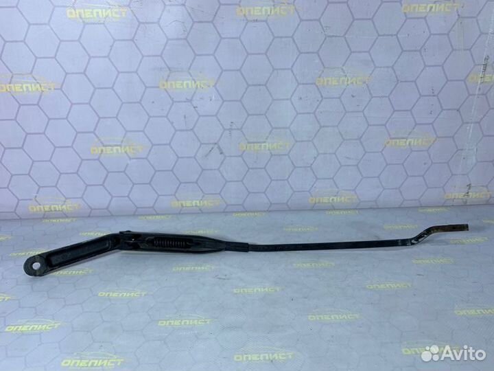 Щеткодержатель передний правый Opel Vectra B 1998