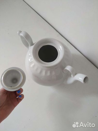 Фарфоровый чайник белый, 3 л