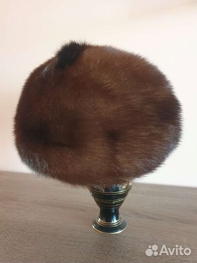 Берет женский норковый