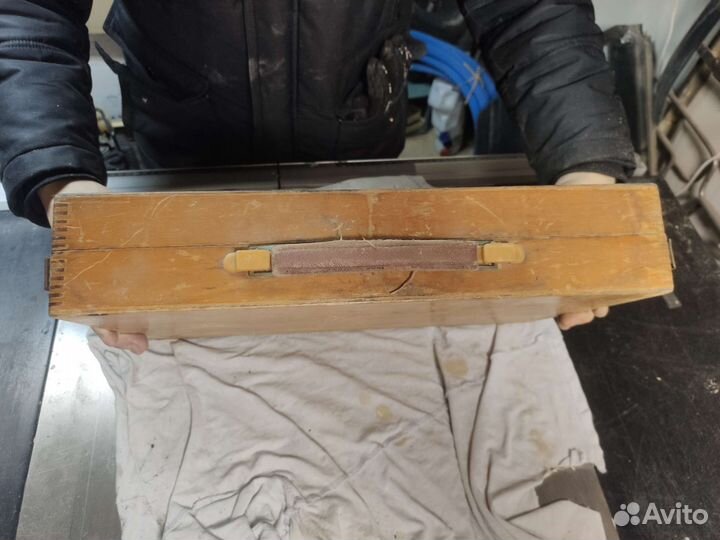 Винтажный мольберт для масляных красок