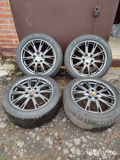 Зимние колеса R20 Porsche Panamera original