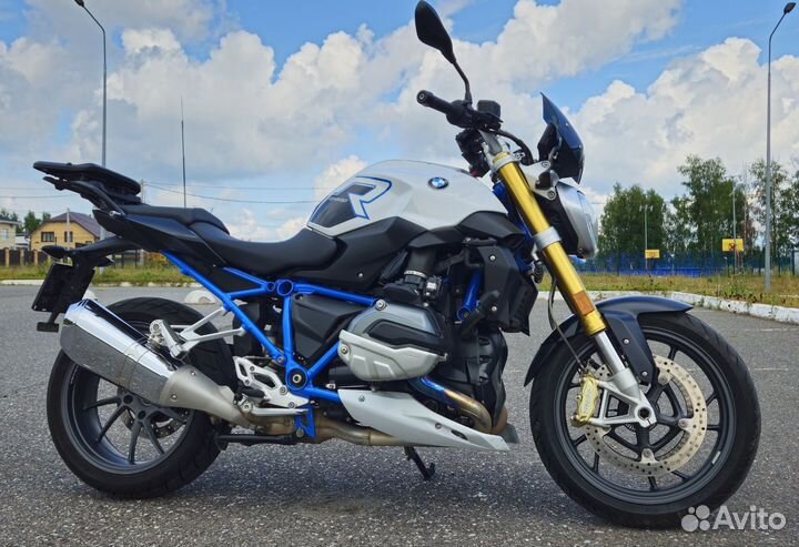 BMW R1200R