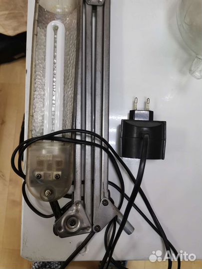 Настольная лампа струбцина