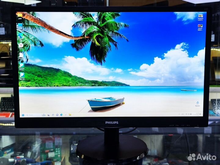 Монитор 24 Philips FullHD VGA, DVI, hdmi