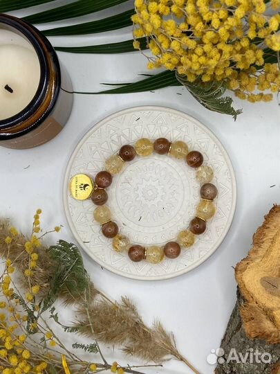 Браслет-талисман из камней 