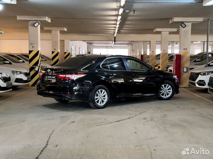 Toyota Camry 2.0 AT, 2021, 70 284 км