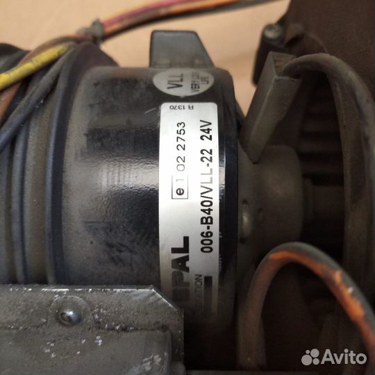 Вентелятор отопителя Spal 006-b40/vll-22