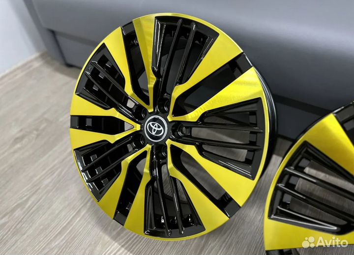 Диски литые R18 5*114.3 для Toyota Alphard