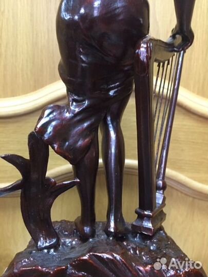 Часы каминные «Богиня музыки». Старинные