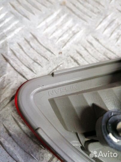 Фонарь внутренний прав. зад. Nissan Almera