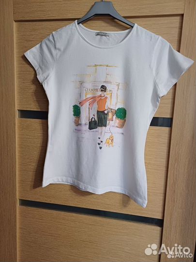 Футболка женская