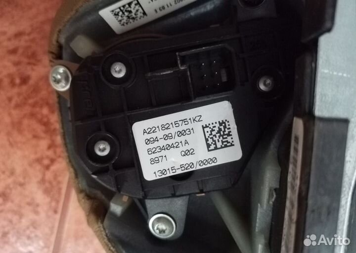 Кнопки руля мерседес S 221 A 2218217551