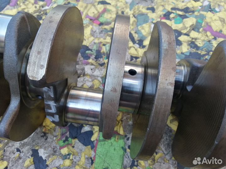 Коленвал двигателя 2UZ-FE Toyota LC100 Lexus Lx470