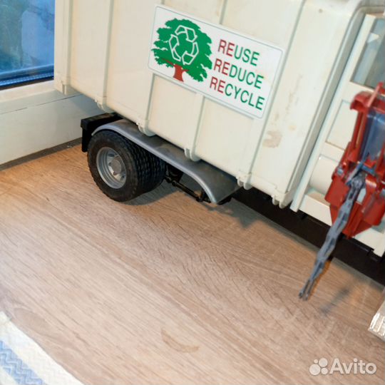 Игрушка машина мусоровоз