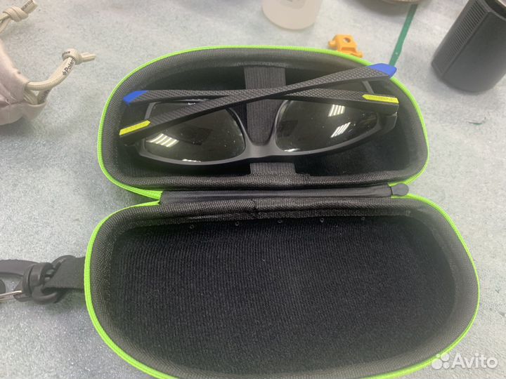 Солнцезащитные очки