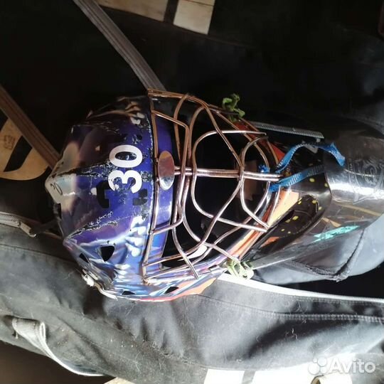 Вратарский шлем