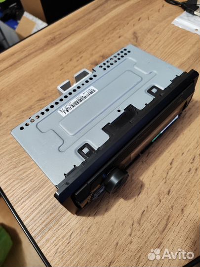 Магнитола Pioneer MVH-S120UI