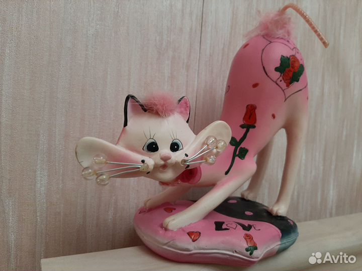 Статуэтка фигурка розовая кошка