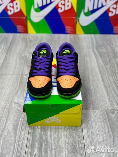 Кроссовки Nike SB Dunk Low Night of Mischief