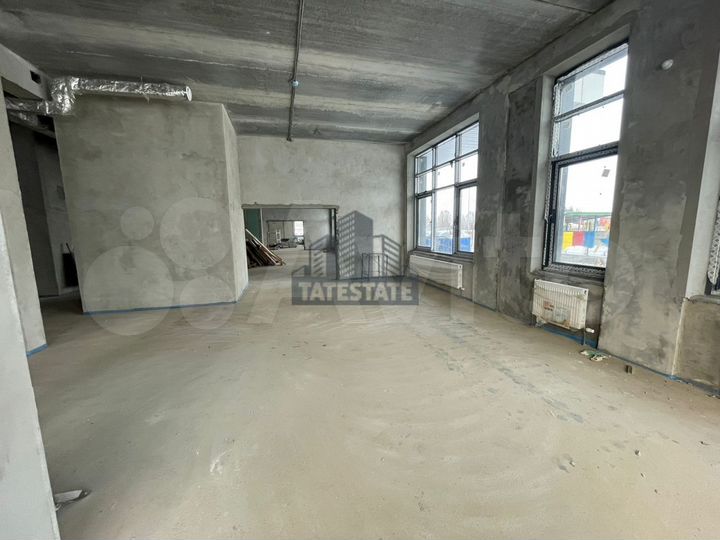 Аренда торговой-офисной площади в ЖК 