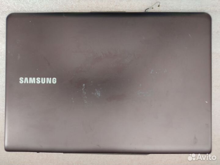 Крышка матрицы, матрица для Samsung NP530U3C